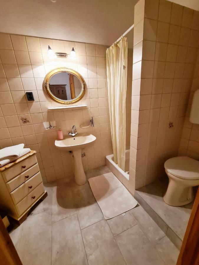 Agas Vendeghaz Hotell Csopak Eksteriør bilde